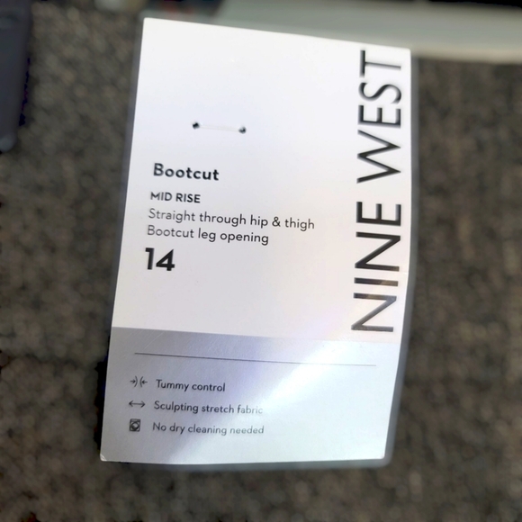 *NWT* Nine West Mid-rise Bootcut Brown Dress Pant Size 14 - Picture 4 of 5